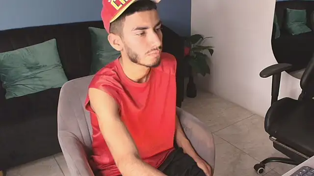 Snapshot of Noah-JONES chatting on February 26, 4:55 am Noah-JONES online show from February 26, 4:55 am