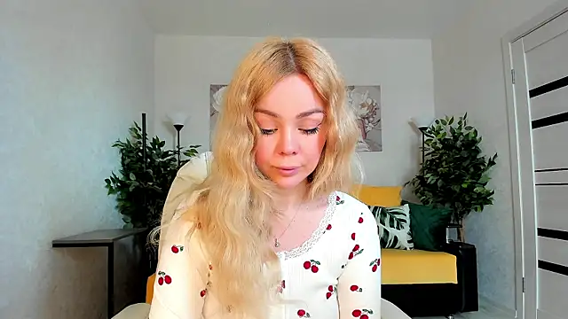 caty kiss online show from April 17, 2:58 am