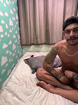 Snapshot of ExternalCable1000 chatting on February 21, 10:27 am ExternalCable1000 online show from February 21, 10:27 am