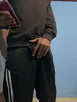 Snapshot of mondacuo3000 chatting on February 23, 8:55 am mondacuo3000 online show from February 23, 8:55 am