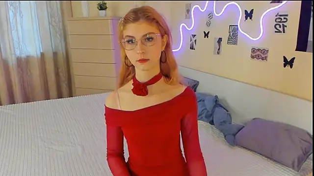 Snapshot of Secret_Touch chatting on February 24, 6:55 am Secret Touch online show from February 24, 6:55 am