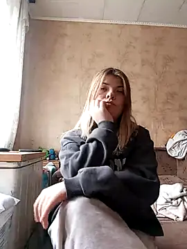 Snapshot of EvaTallor chatting on February 17, 11:40 am EvaTallor online show from February 17, 11:40 am