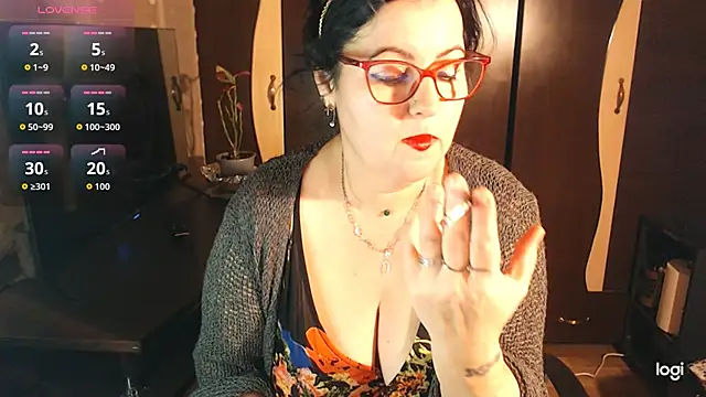 exiMIlf online show from February 11, 5:18 pm