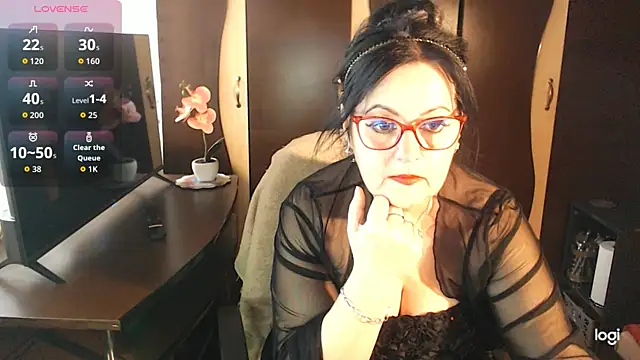 exiMIlf online show from March 18, 1:58 pm