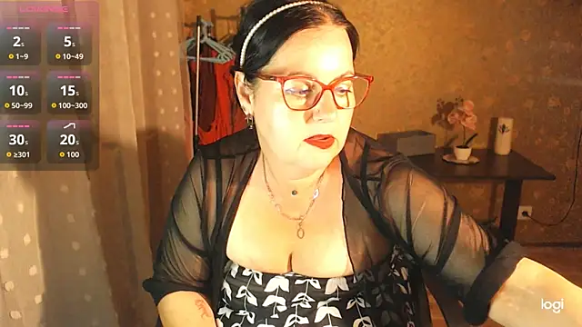 Snapshot of exiMIlf chatting on July 9, 6:23 pm exiMIlf online show from July 9, 6:23 pm