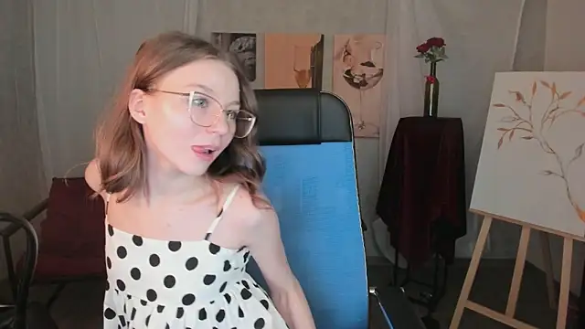 Snapshot of ElliFrankenweenie chatting on February 28, 6:20 pm ElliFrankenweenie online show from February 28, 6:20 pm