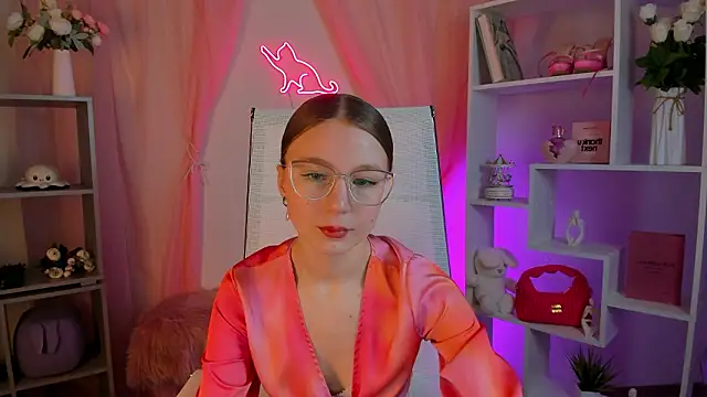 Snapshot of ElliFrankenweenie chatting on March 2, 9:27 am ElliFrankenweenie online show from March 2, 9:27 am