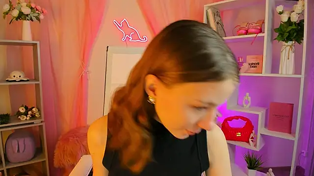 Snapshot of ElliFrankenweenie chatting on March 3, 9:26 am ElliFrankenweenie online show from March 3, 9:26 am