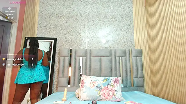 misspaula online show from March 4, 2:39 am