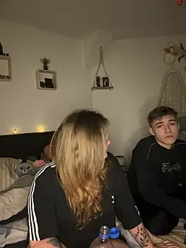 Maryjane-Spidermann online show from February 16, 7:43 pm