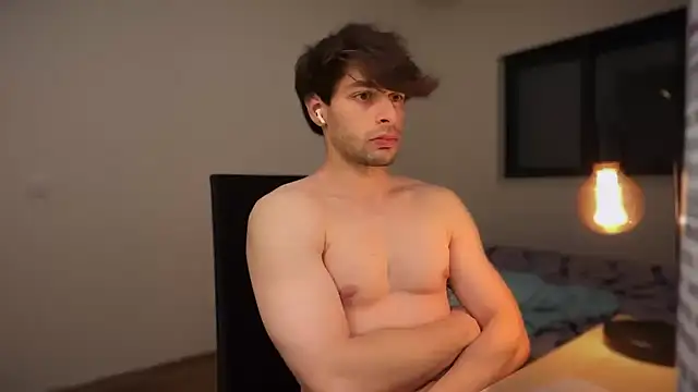 Leo Justin25 online show from March 7, 11:35 pm