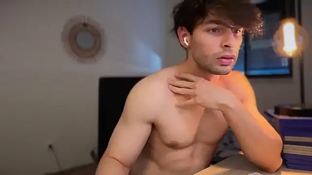 Leo Justin25 online show from March 13, 4:13 pm