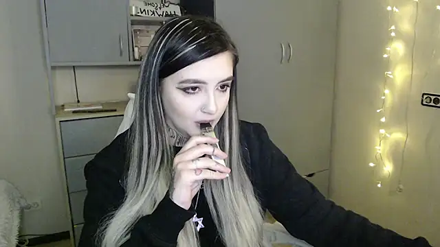 Rin Tozier online show from March 5, 12:39 am