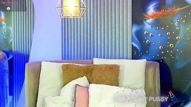 AURORA BLOOM CR online show from April 13, 3:17 pm