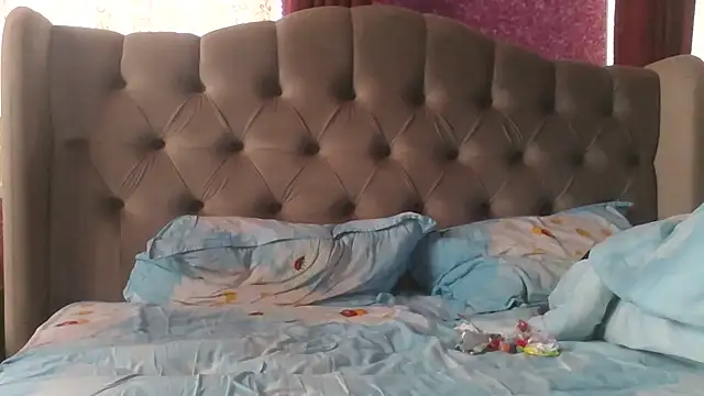 Shailadiess online show from March 6, 9:17 am