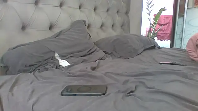 Shailadiess online show from April 3, 6:11 am