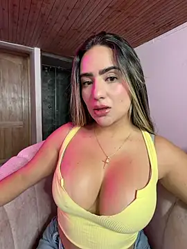 Snapshot of Miilana_ chatting on June 24, 12:09 am Miilana online show from June 24, 12:09 am