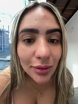 Snapshot of Miilana_ chatting on July 4, 1:50 pm Miilana online show from July 4, 1:50 pm
