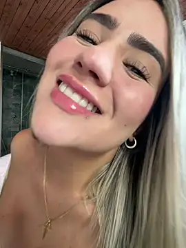 Snapshot of Miilana_ chatting on July 10, 9:50 pm Miilana online show from July 10, 9:50 pm