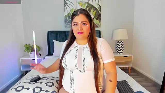 Snapshot of AgathaBloom_ chatting on February 28, 1:01 pm AgathaBloom online show from February 28, 1:01 pm