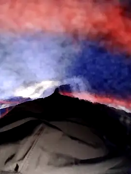 stripcut online show from February 17, 8:59 pm