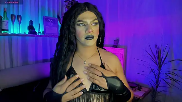 Snapshot of Miss-liaa chatting on February 18, 11:11 pm Miss-liaa online show from February 18, 11:11 pm