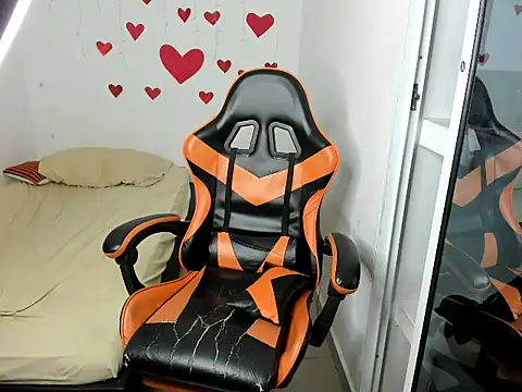 RYAN MYEARZ   online show from March 1, 12:18 pm