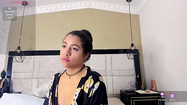 CloheBell online show from April 17, 6:22 pm