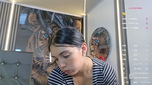  ArianaToroo online show from April 7, 1:22 pm