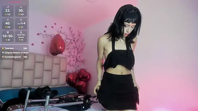 Snapshot of emma_cg chatting on May 27, 1:57 am emma cg online show from May 27, 1:57 am