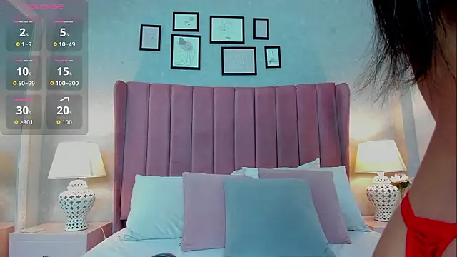 Snapshot of NataliaRivera_ chatting on February 24, 11:52 am NataliaRivera online show from February 24, 11:52 am