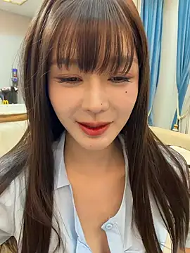 Snapshot of BBi-0329 chatting on March 17, 1:36 pm BBi-0329 online show from March 17, 1:36 pm