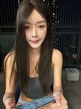 Snapshot of BBi-0329 chatting on March 23, 1:37 pm BBi-0329 online show from March 23, 1:37 pm