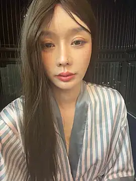 Snapshot of BBi-0329 chatting on March 24, 1:49 pm BBi-0329 online show from March 24, 1:49 pm