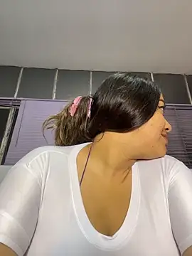 MollyBigBoobss online show from February 12, 12:27 am