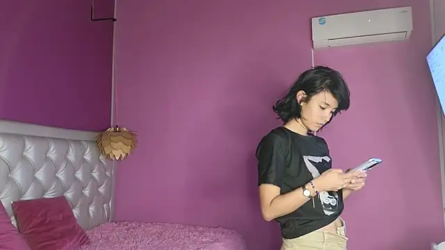 Snapshot of ivonne_heaven chatting on February 23, 7:22 pm ivonne heaven online show from February 23, 7:22 pm