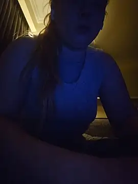 Snapshot of ShySweetheart chatting on March 24, 4:28 am ShySweetheart online show from March 24, 4:28 am