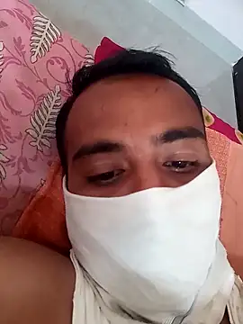 Snapshot of kuldeep12341 chatting on February 22, 7:40 am kuldeep12341 online show from February 22, 7:40 am