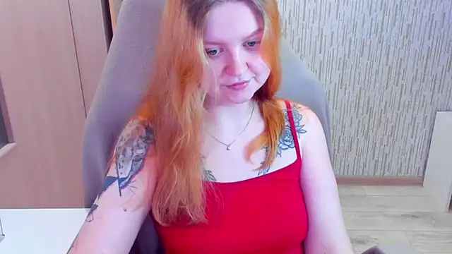 AnitaXVine online show from April 10, 7:29 pm