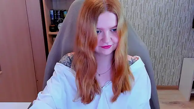 AnitaXVine online show from April 19, 5:45 pm