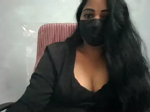 Snapshot of Rathi-priyaa chatting on May 3, 4:40 am Rathi-priyaa online show from May 3, 4:40 am