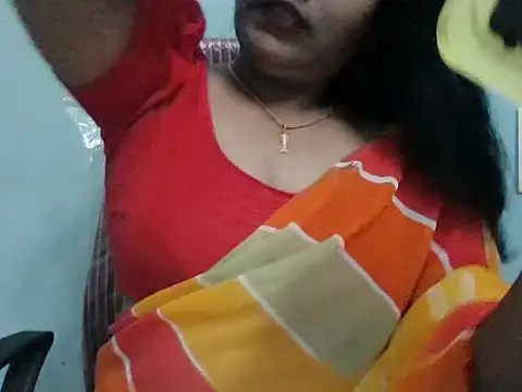Snapshot of Rathi-priyaa chatting on May 5, 3:47 am Rathi-priyaa online show from May 5, 3:47 am