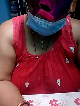 Snapshot of 02Roshni chatting on February 26, 7:35 pm 02Roshni online show from February 26, 7:35 pm