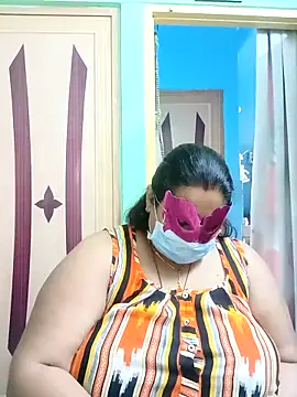 Snapshot of 02Roshni chatting on February 28, 3:07 am 02Roshni online show from February 28, 3:07 am