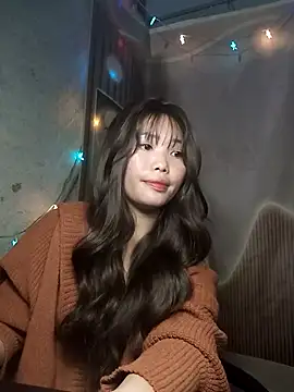 Snapshot of Girl-crazy1 chatting on February 24, 2:31 am Girl-crazy1 online show from February 24, 2:31 am