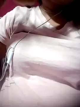 Snapshot of Mnra43 chatting on February 16, 9:55 pm Mnra43 online show from February 16, 9:55 pm