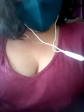 Snapshot of Mnra43 chatting on February 18, 8:43 am Mnra43 online show from February 18, 8:43 am