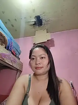 Snapshot of sweety_pie18 chatting on February 25, 12:31 am sweety pie18 online show from February 25, 12:31 am