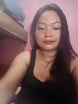 Snapshot of sweety_pie18 chatting on February 26, 9:08 am sweety pie18 online show from February 26, 9:08 am