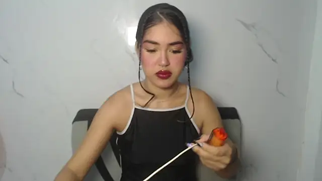 Snapshot of melodyphillips_2_ chatting on June 4, 9:26 am melodyphillips 2 online show from June 4, 9:26 am